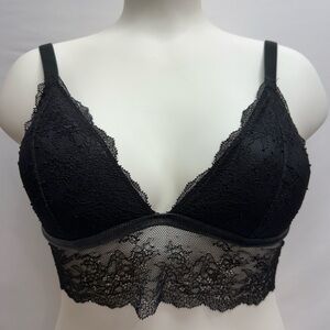 Victoria's Secret‎ size large Elegant and sexy, Black Lace Bralette